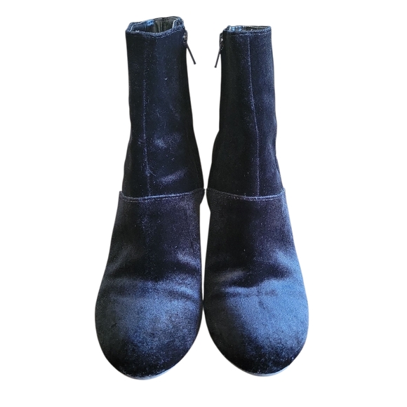 American Eagle Women's Black Velvet Fall Booties - Size 8 - Picture 4 of 14